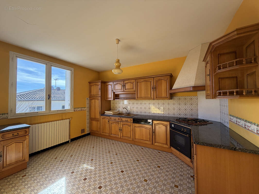 Maison à COLAYRAC-SAINT-CIRQ