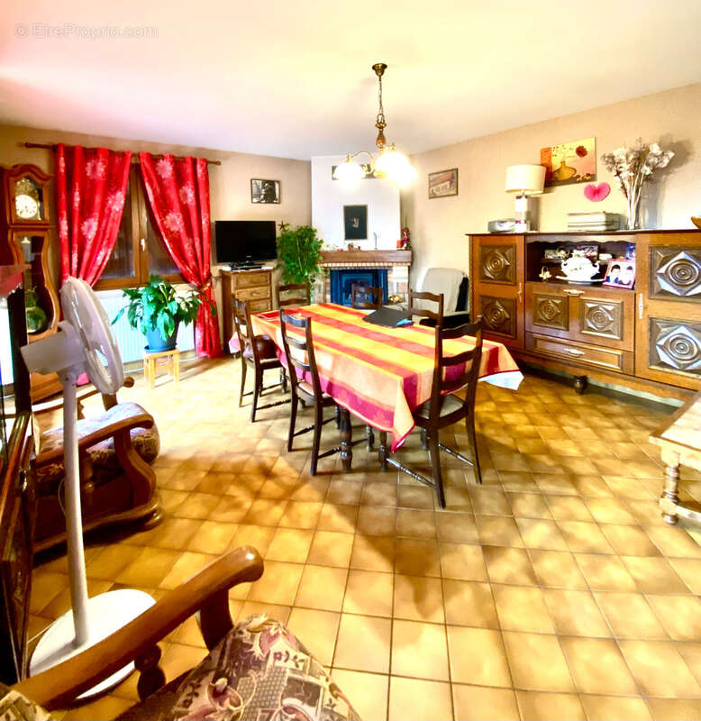 Maison à SAINT-CHRISTOPHE