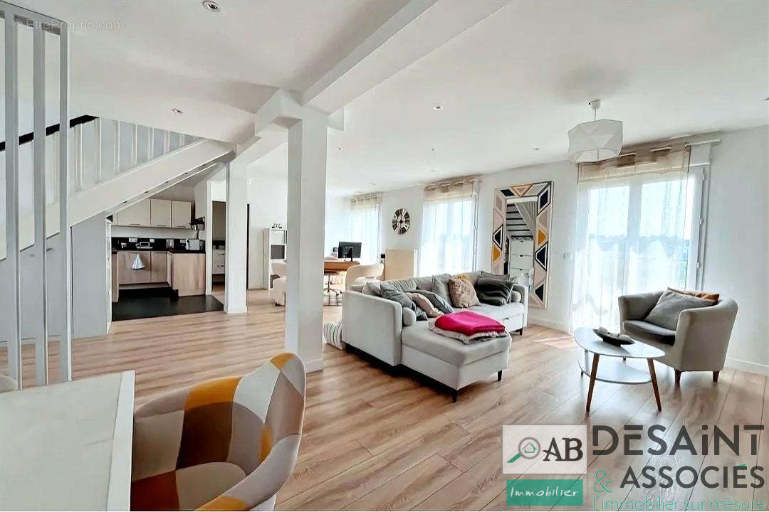 A vendre maison récente sur Crécy la Chapelle 155 m2, sur terrain de 1012m2. - photo 2