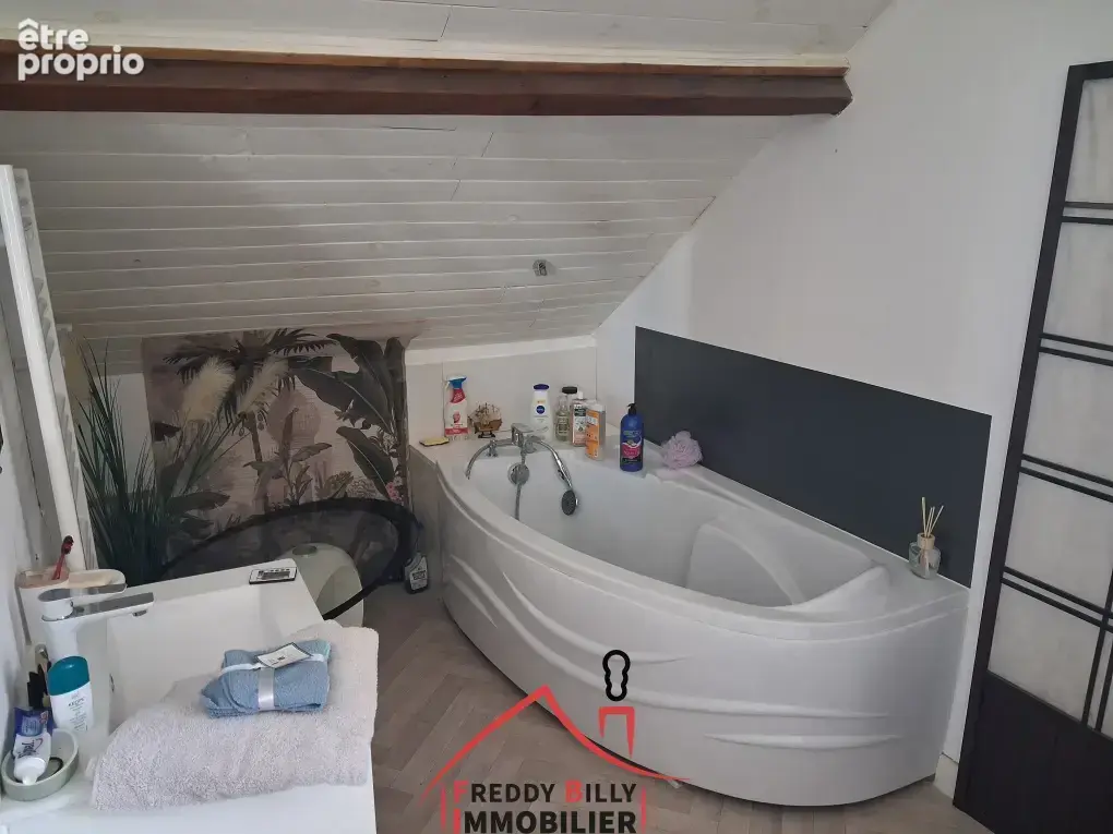 Maison hyper centre - 4 ch + jardin + garage - photo 12