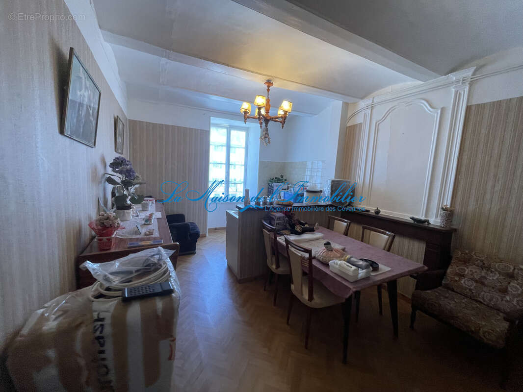 Vallée Borgne, ensemble immobilier de 4 appartements avec cour et terrain non attenant - photo 7