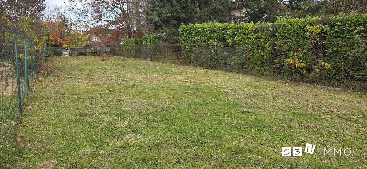 Terrain à RIEUMES