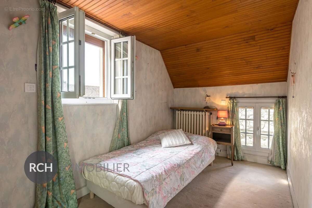Maison à BAZAINVILLE