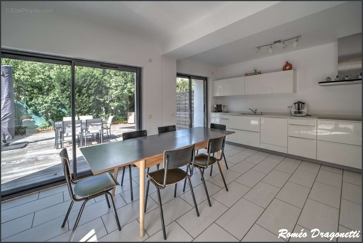 Dpt Ain (01), à vendre PREVESSIN MOENS appartement T4 de 153,89 m² - photo 14