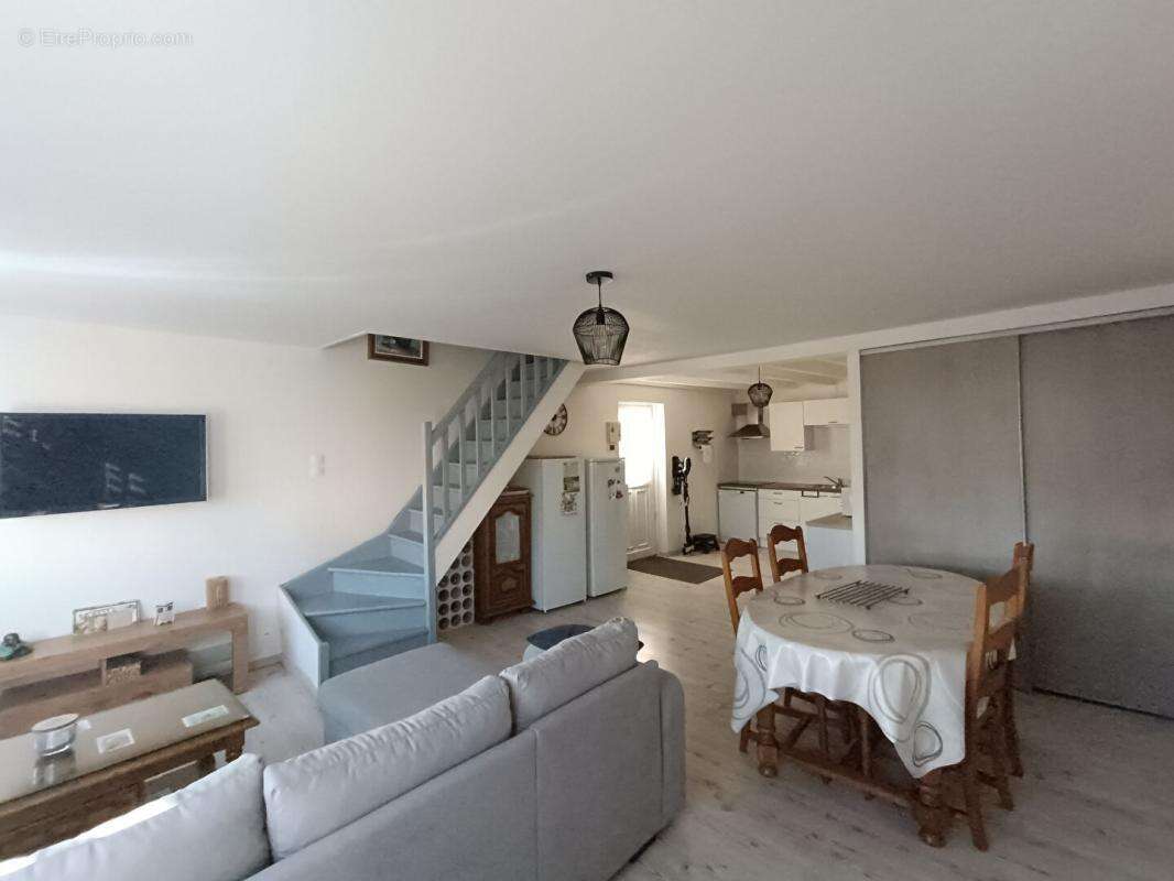 Maison à SAINT-GEORGES-DE-DIDONNE