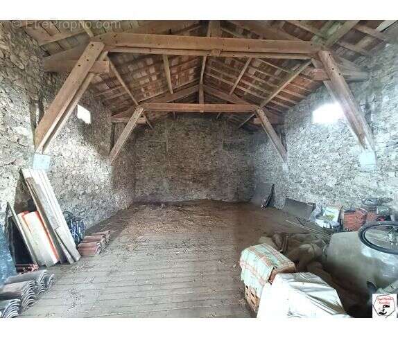 Maison à COLOMBIER-LE-VIEUX