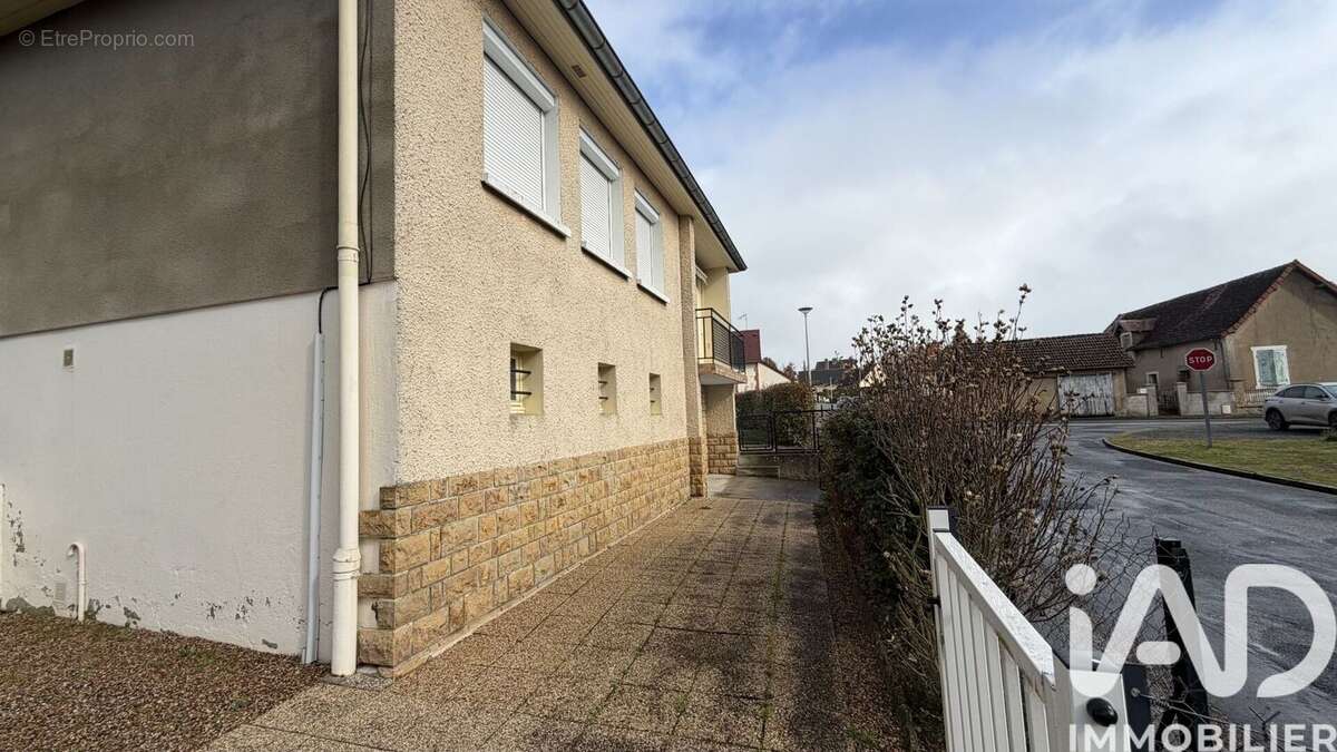 Photo 5 - Maison à BOURBON-LANCY