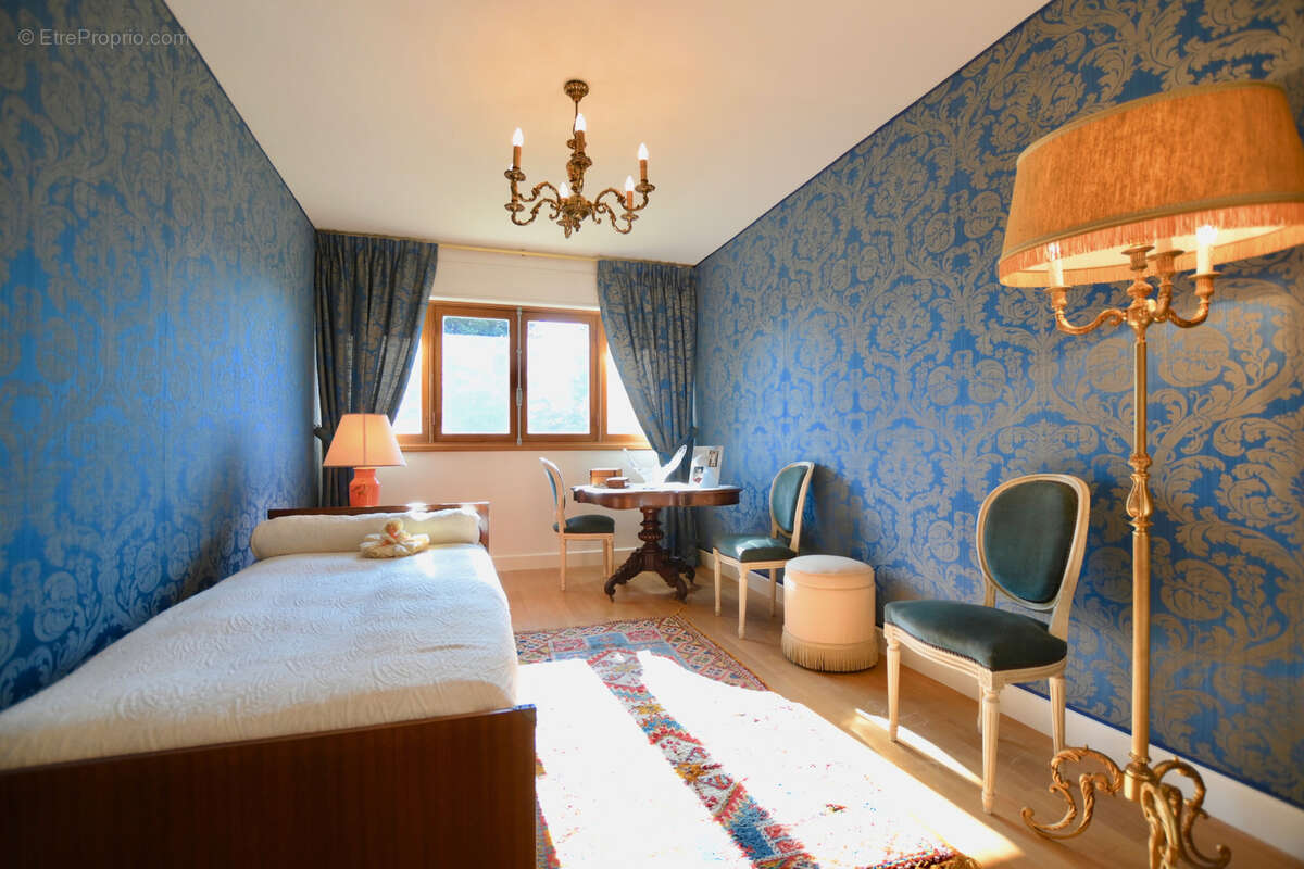 Maison à DUN-LES-PLACES