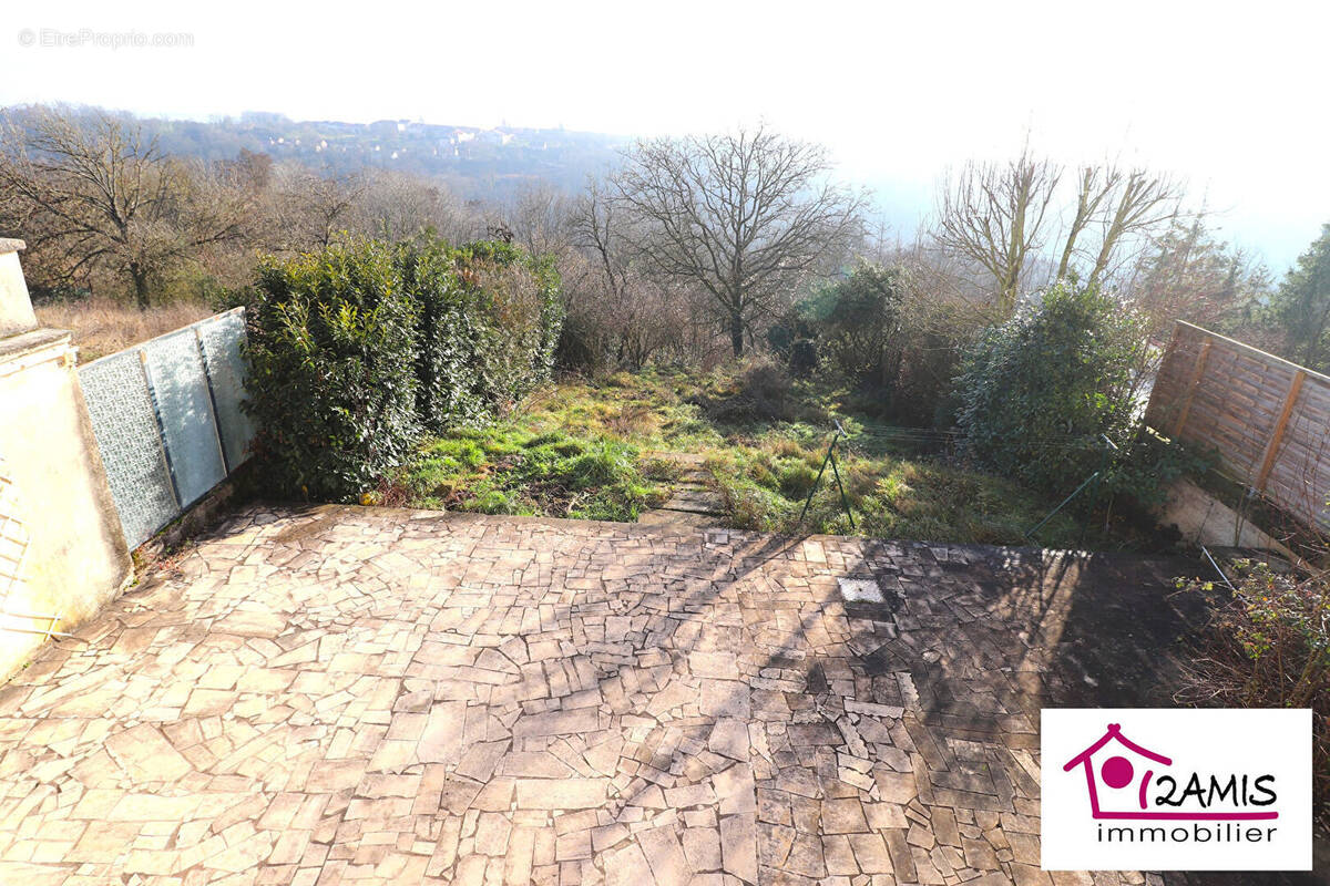 Maison à HOUDREVILLE