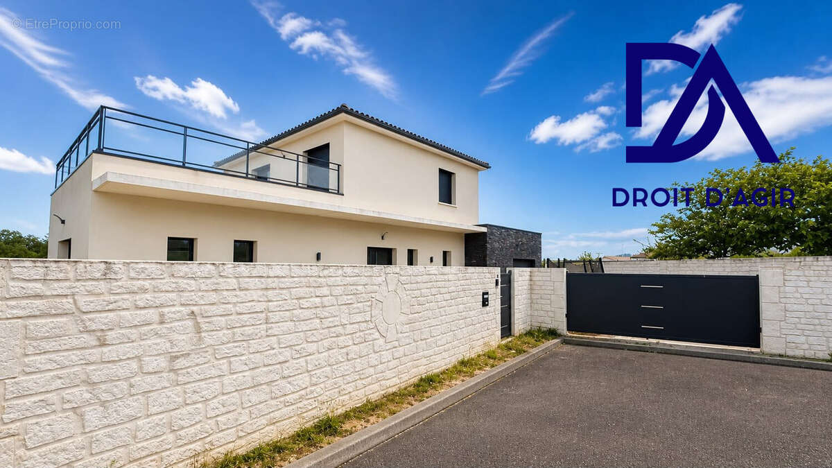 Maison 149 m² à Migne-Auxances  - photo 3