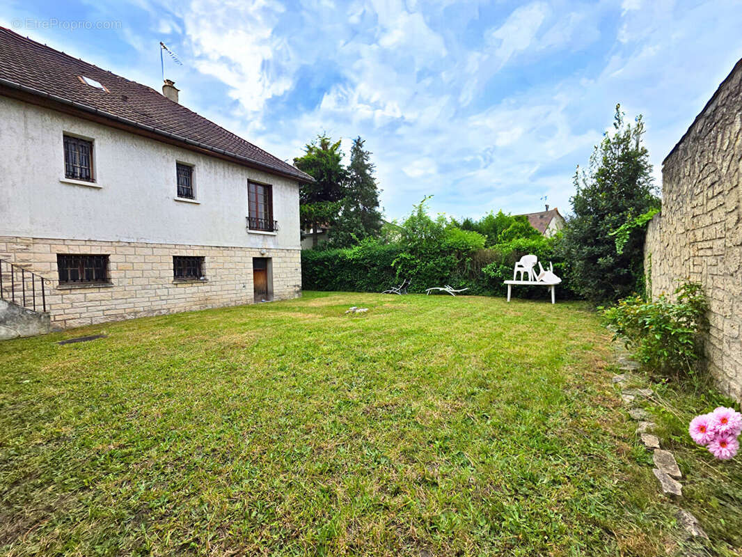 Maison à NEUILLY-PLAISANCE