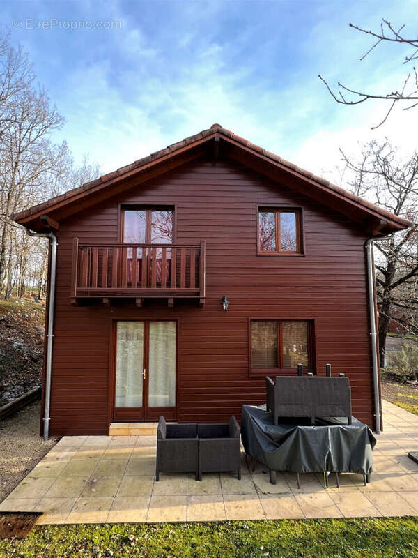 Maison à LACHAPELLE-AUZAC