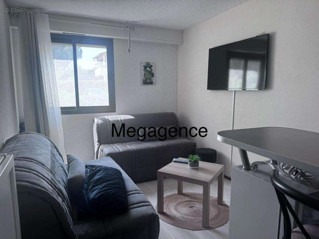 Appartement à BORMES-LES-MIMOSAS