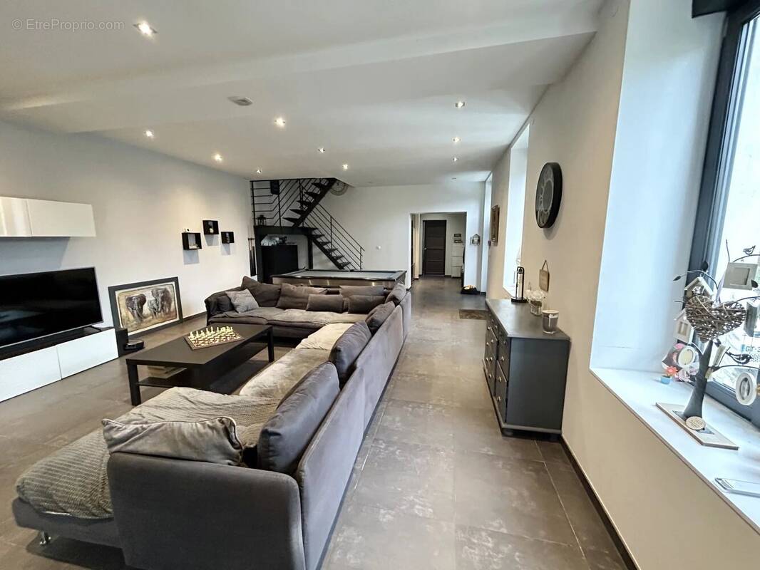 Appartement à AVESNES-LE-SEC