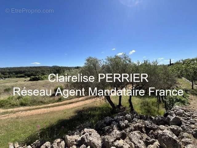 Terrain à CARCES