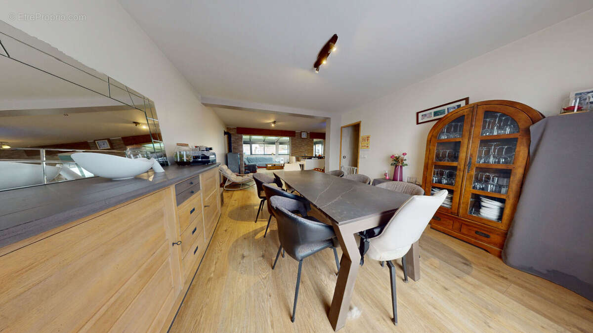 Maison de 131m² à Breuillet - photo 6