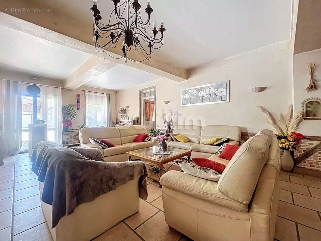 Maison à CHATILLON-SUR-CHALARONNE