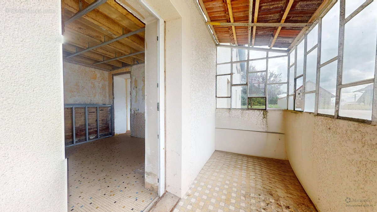 Appartement à TASSENIERES