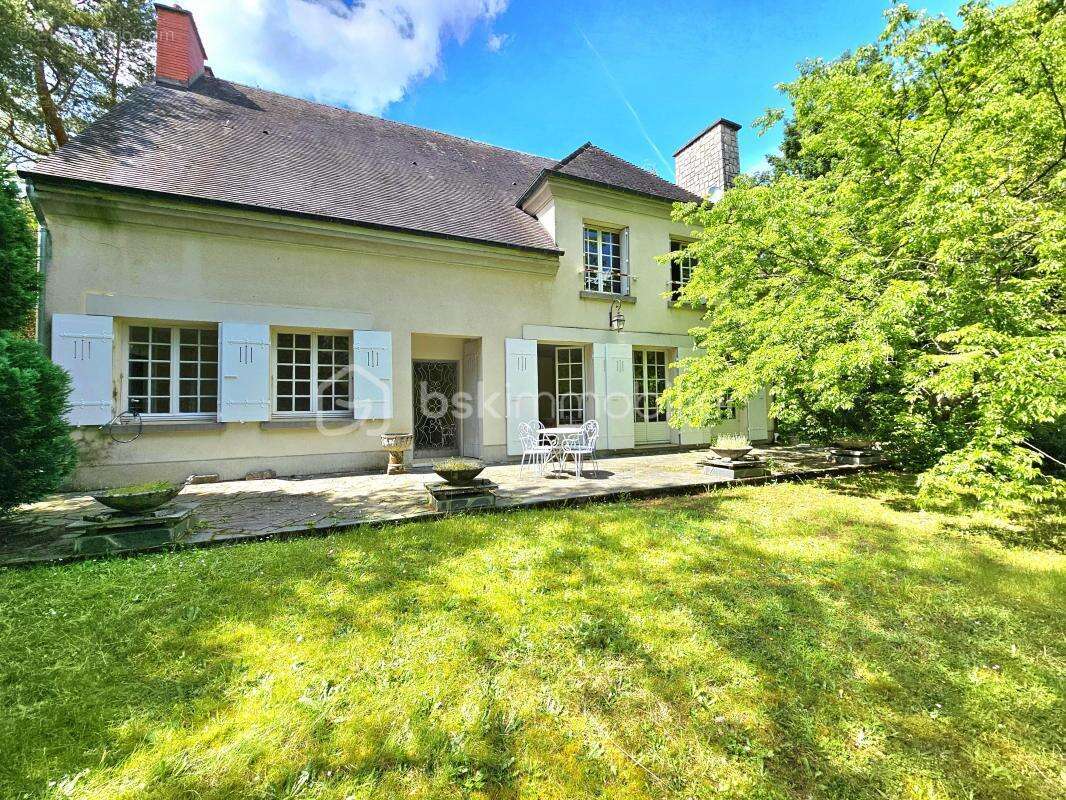 Maison à SAINT-PIERRE-LES-NEMOURS