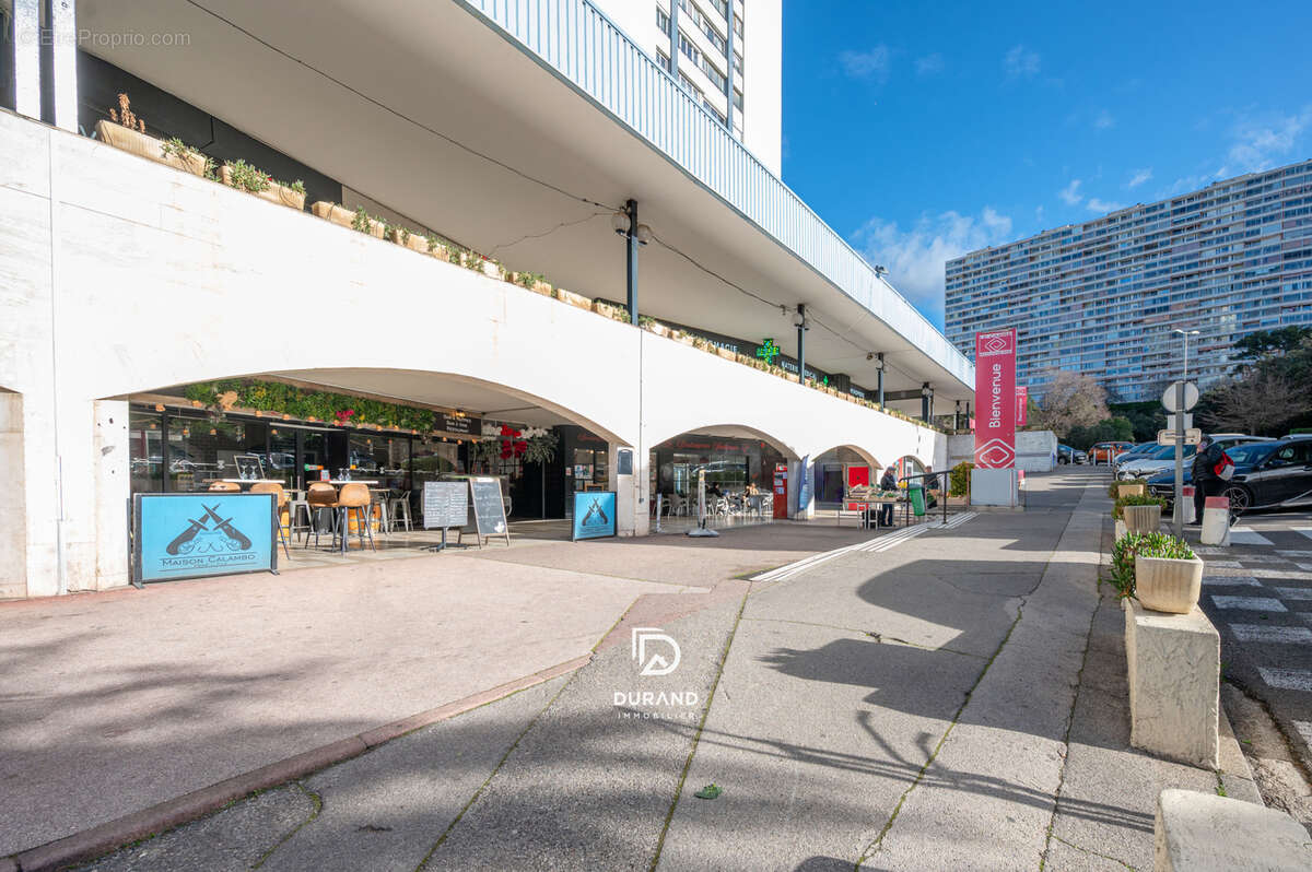 Commerce à MARSEILLE-9E