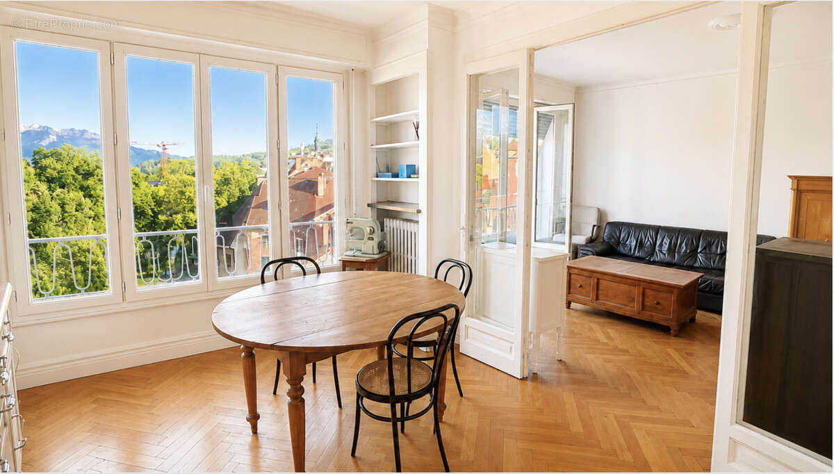 Annecy centre t4 dernier etage vue lac - photo 2