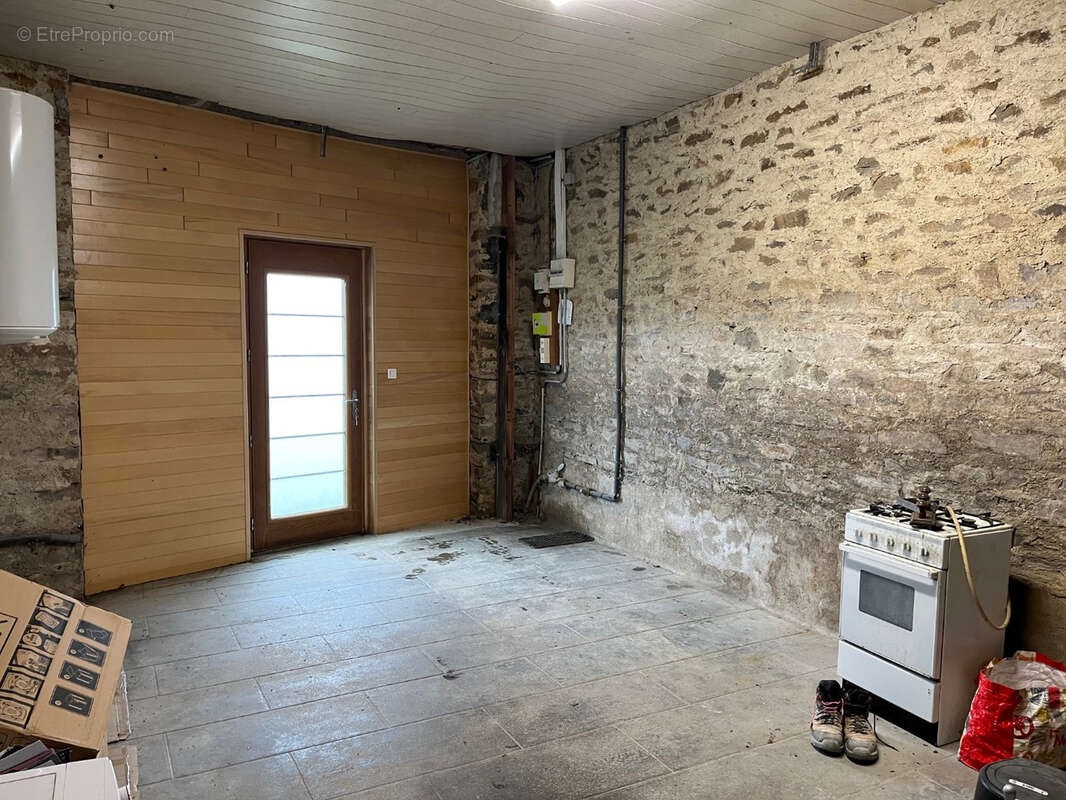 Maison à JUMILHAC-LE-GRAND