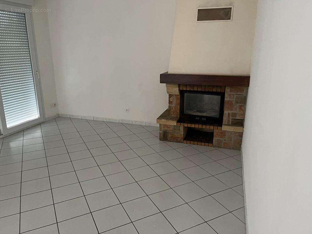 Maison à TORCE-VIVIERS-EN-CHARNIE