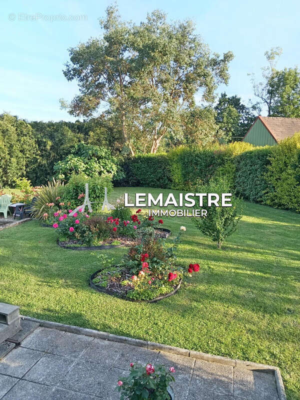 Maison à vendre - Yvetot - Quartier du Fay - 160 m² - 5 chambres - Sous-sol complet - Terrain 1535 m² - photo 16