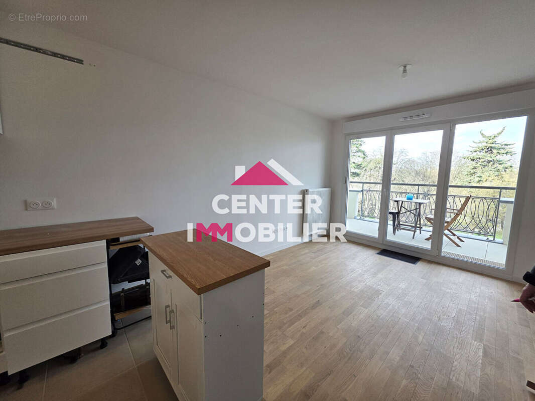 Appartement à SARTROUVILLE