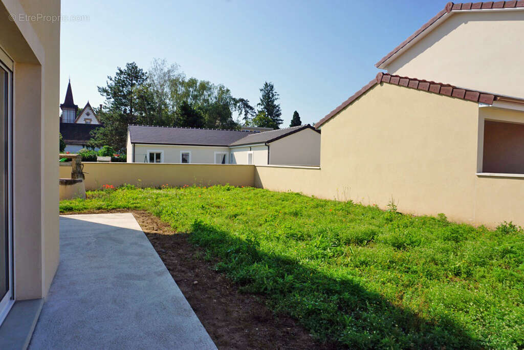 Maison à PARAY-LE-MONIAL