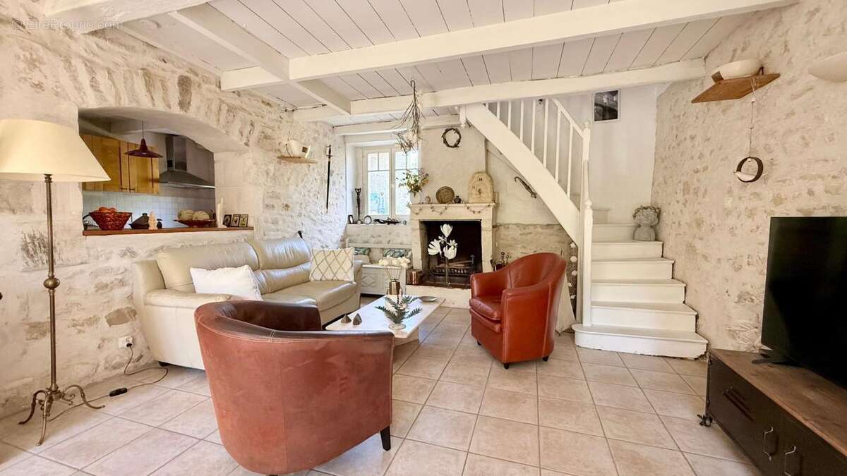 Maison à NIEUL-SUR-MER