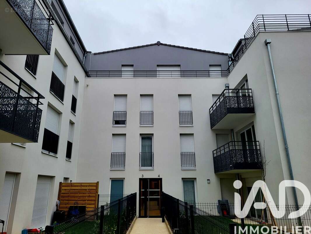 Photo 9 - Appartement à VILLENEUVE-LA-GARENNE