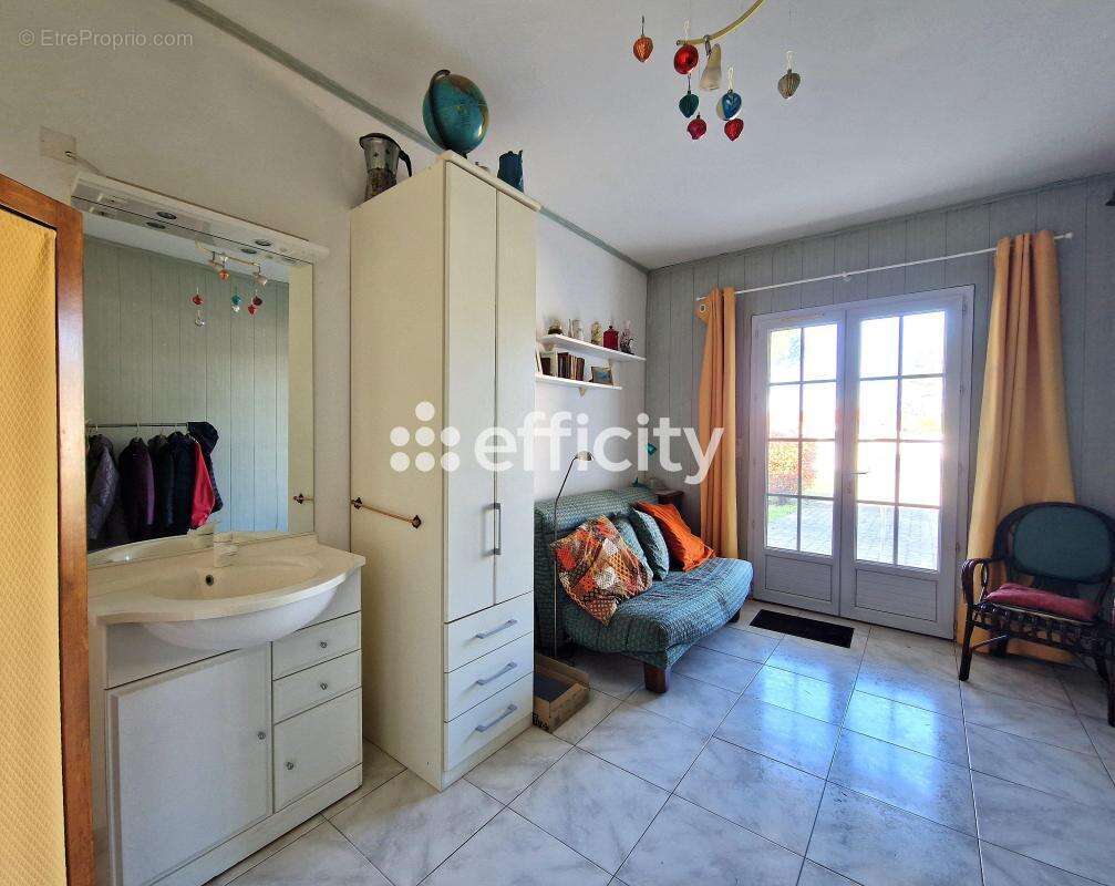 Maison à VAUX-SUR-MER