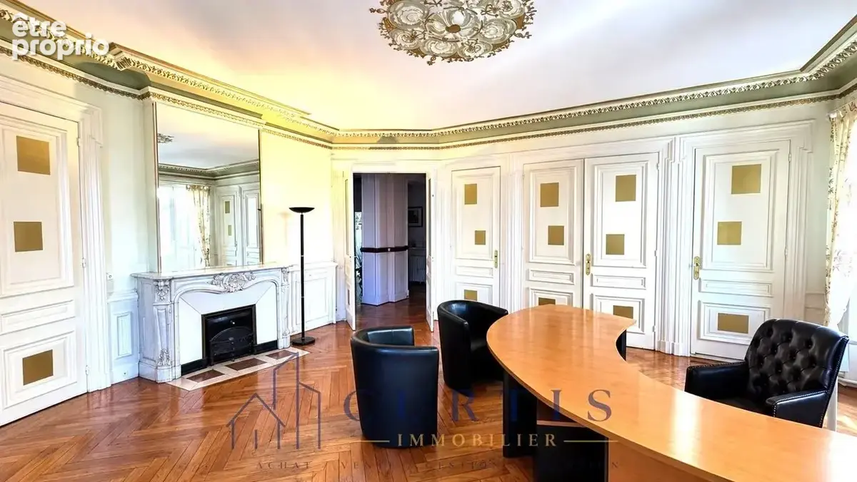 Appartement 5 pièces 150 m² à vendre à Saint-Etienne (42000) - photo 2