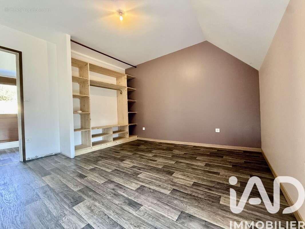 Maison 92 m² à Margerides  - photo 9