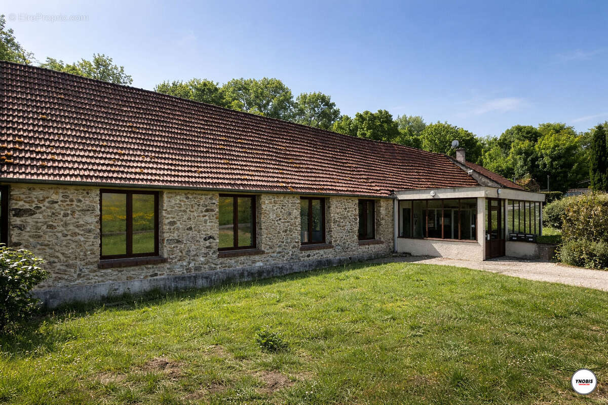 Ensemble immobilier maisons + bureaux  Morainvilliers - photo 3