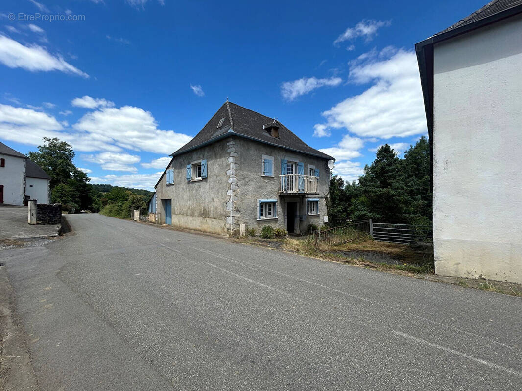 Maison à IDAUX-MENDY