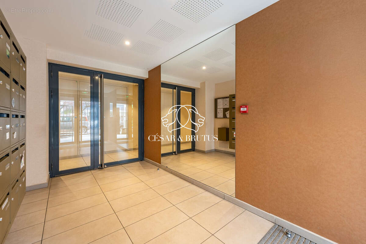 Appartement à LYON-8E