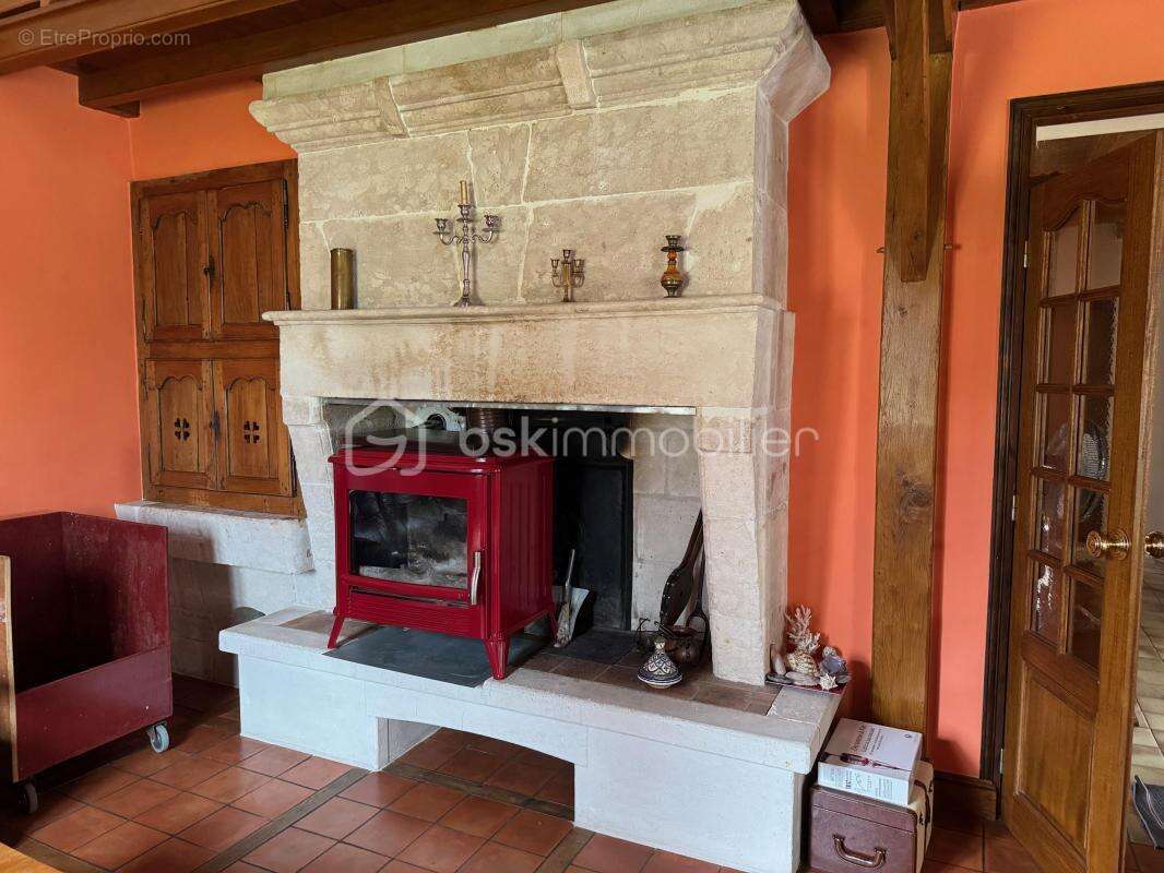 Maison à SAINT-VINCENT-JALMOUTIERS