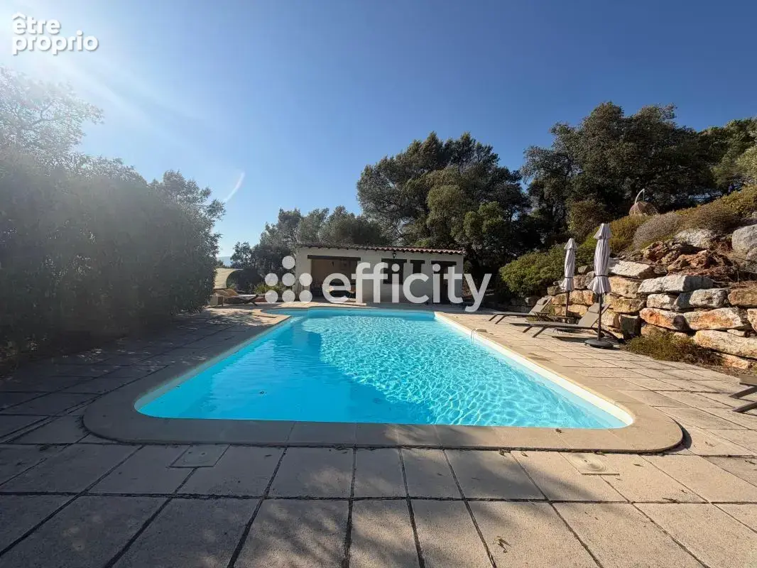 Maison 7 pièces 165 m² à vendre à Pierrefeu-Du-Var (83390) - photo 5