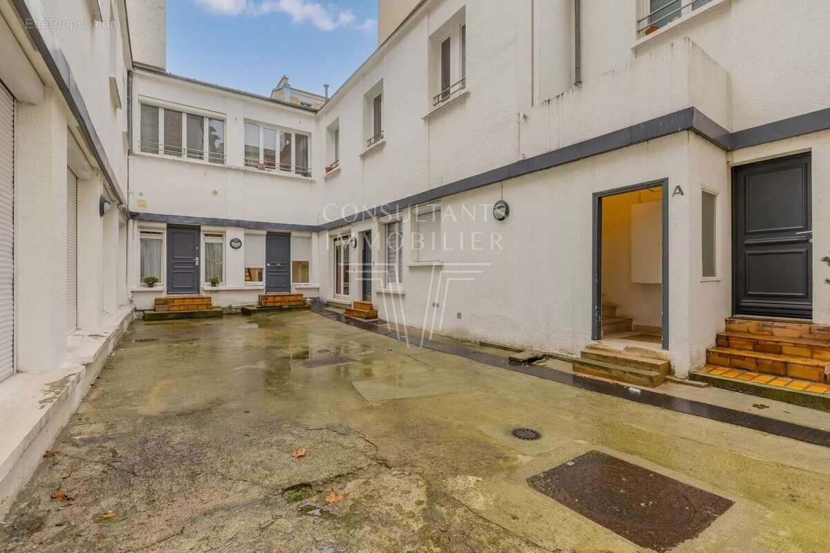 Appartement à PARIS-7E