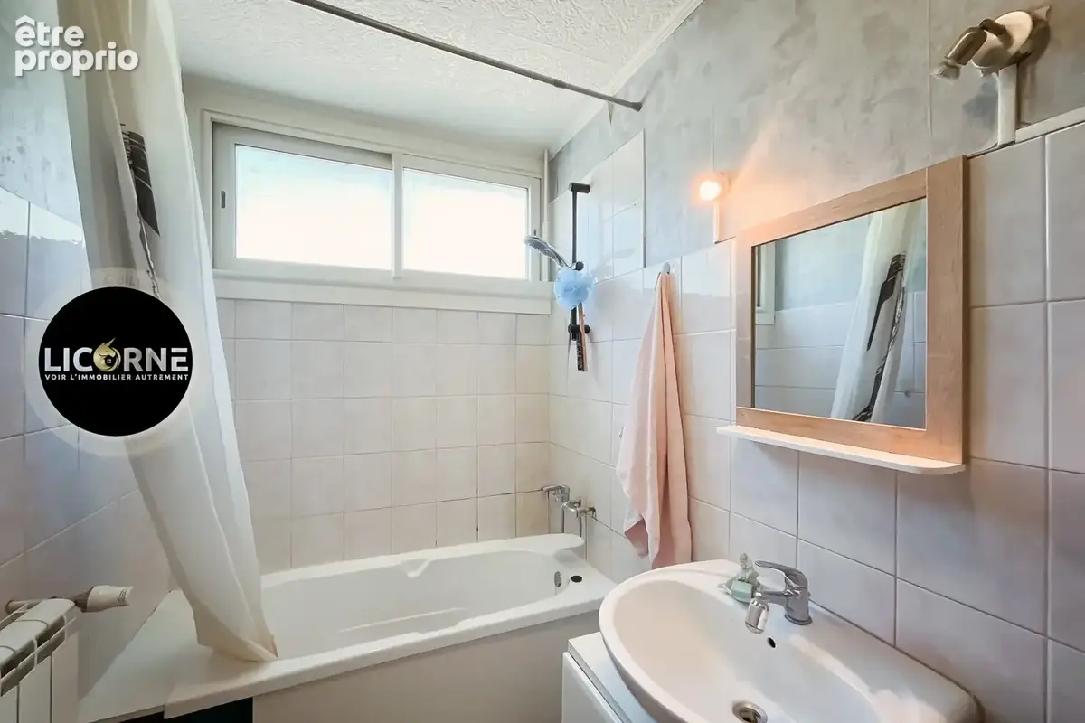 Appartement 60 m² à Marignane  - photo 9