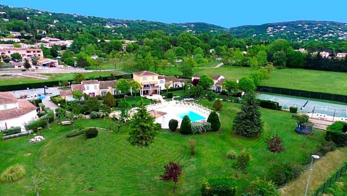 Maison à MONTAUROUX