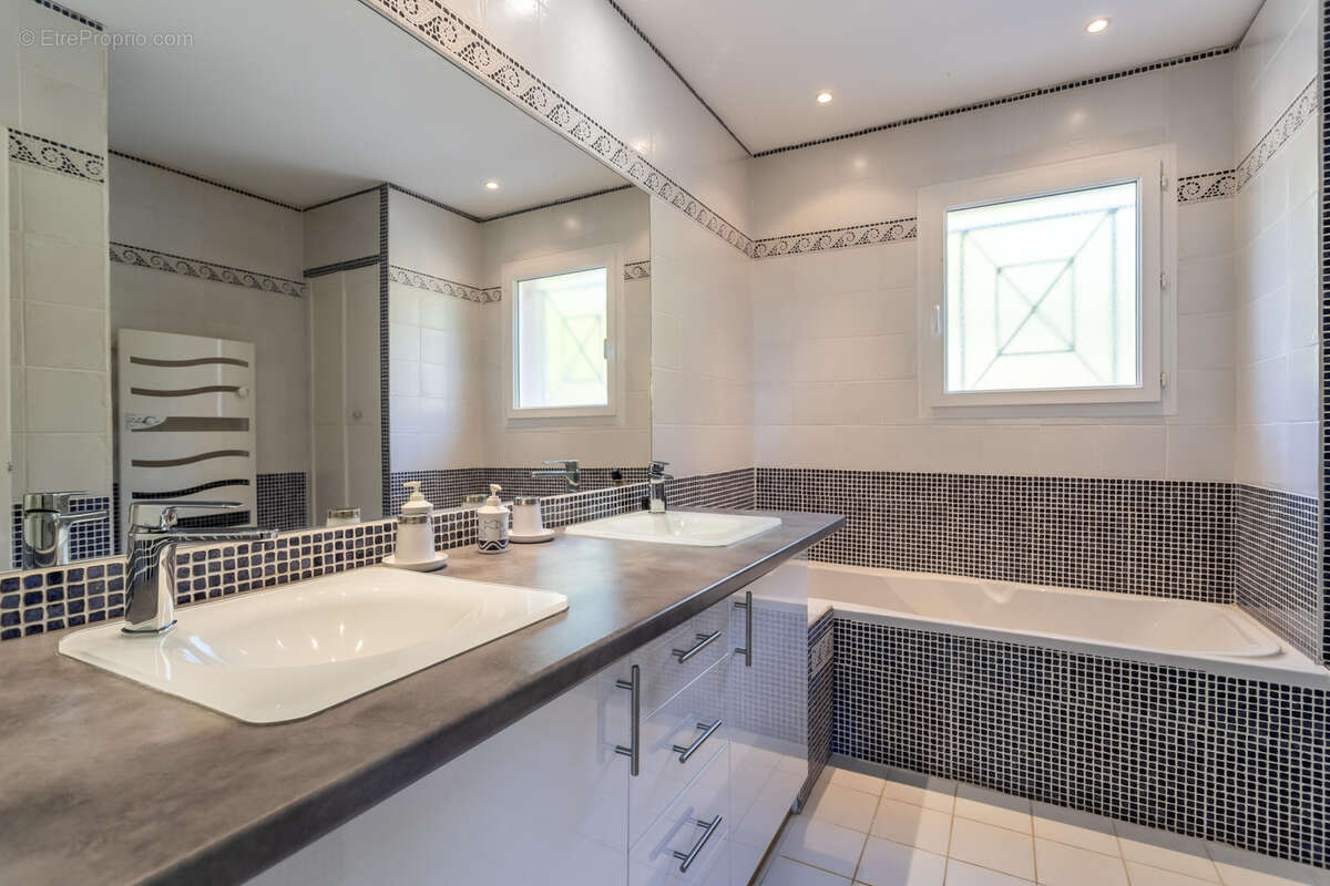 Maison à MONFLANQUIN