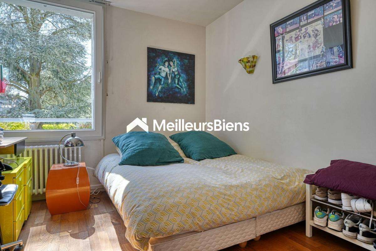 Maison à LA CELLE-SAINT-CLOUD