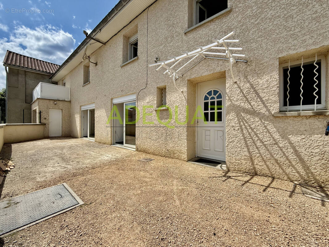 Maison à VENERIEU
