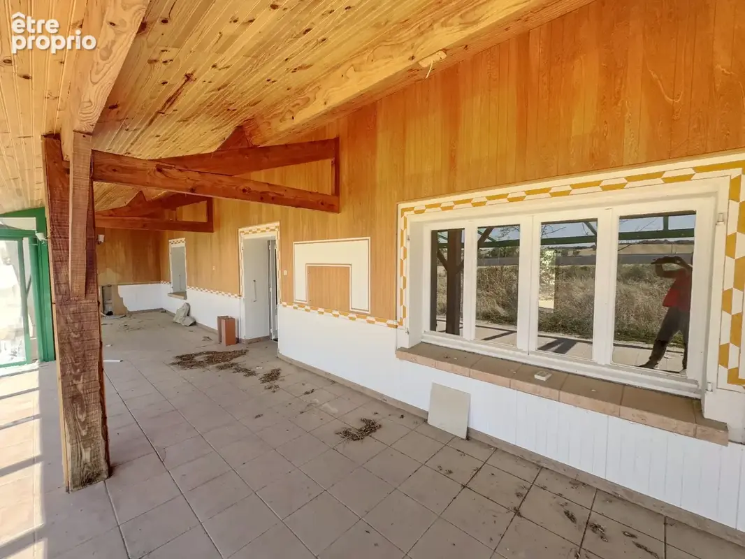 Maison avec dépendances à rénover à Montcabrier - photo 7
