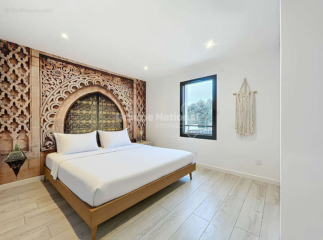 Maison à MONTELIMAR