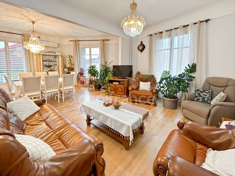 Appartement à MONTCEAU-LES-MINES