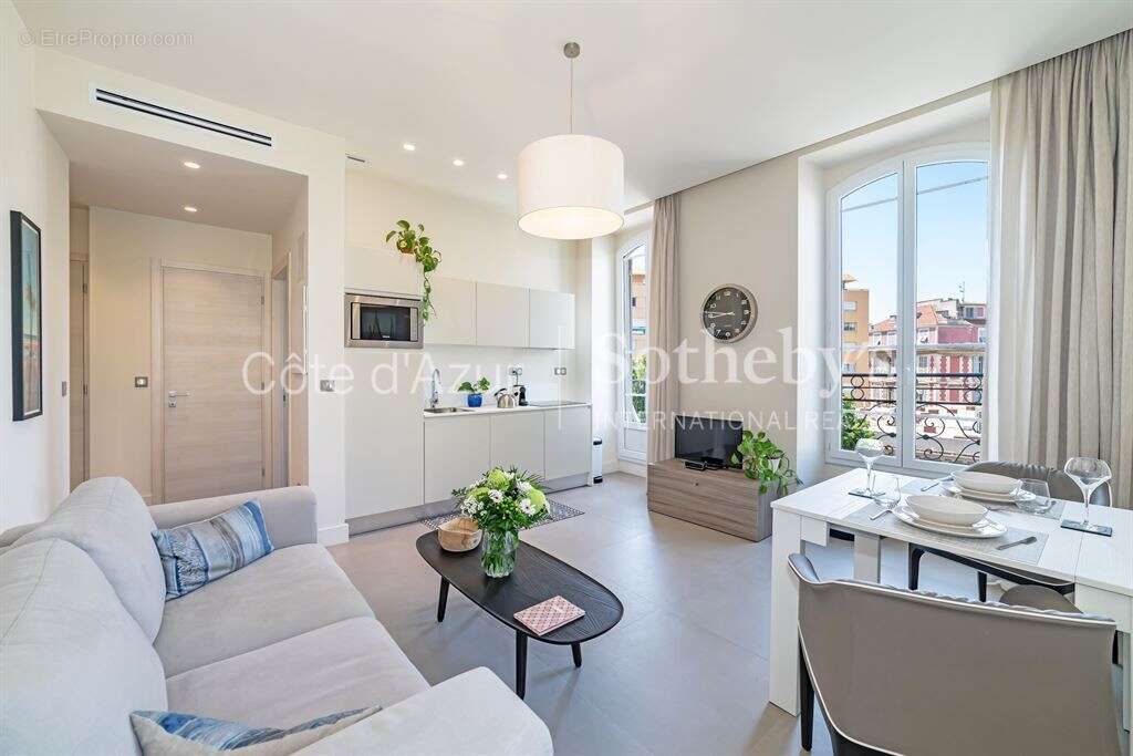 Nice Jean Médecin - Appartement 3 pièces rénové avec balcon en centre-ville - photo 17